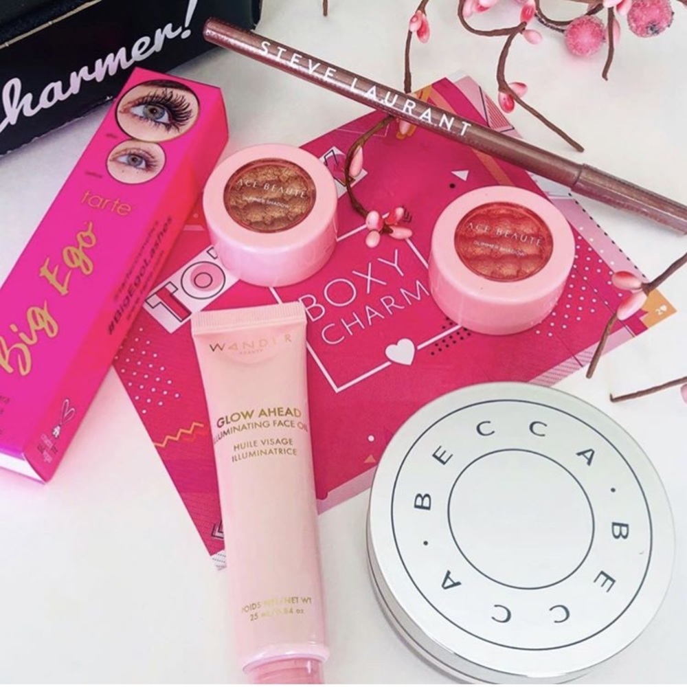Boxycharm Becca hydra mist powder Steve Laurant